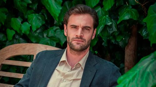 tom bateman as drdavid ferguson